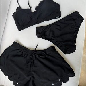 SHEIN Black Scalloped Swim Set